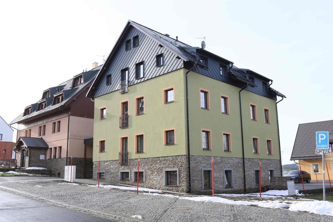 Apartmány AURA Bozi Dar Exterior foto